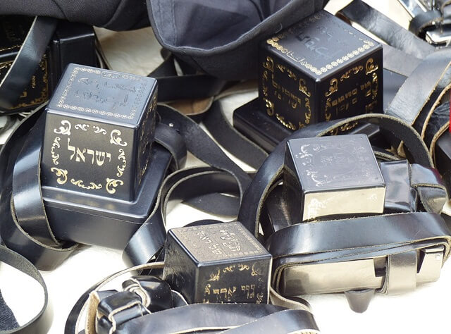 tefillin_sets